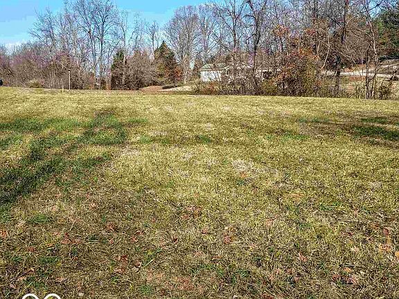 3rd image of 572 W Prancer Dr S