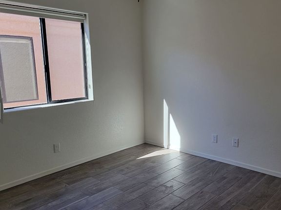 5th image of 2110 Sahara Dr Unit A101
