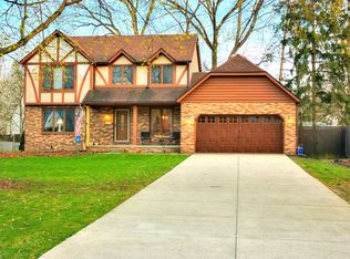 2826 Lee Rd, Stow, OH 44224