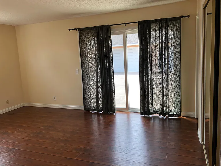 2159 Edinboro Ave — Photo 3