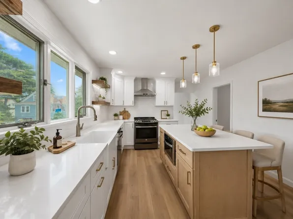 77 Brookings St Unit 2, Medford, MA 02155