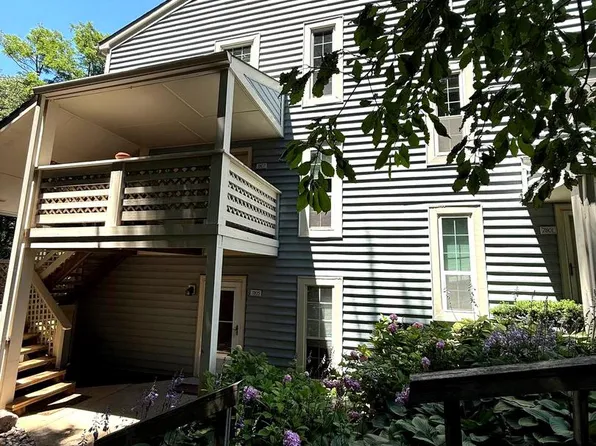 7805 Willow Point Dr #7805, Falls Church, VA 22042
