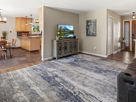 5th image of 8300 W 72nd Place