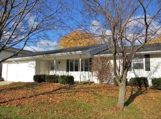 1404 Eminence St, Green Bay, WI 54313