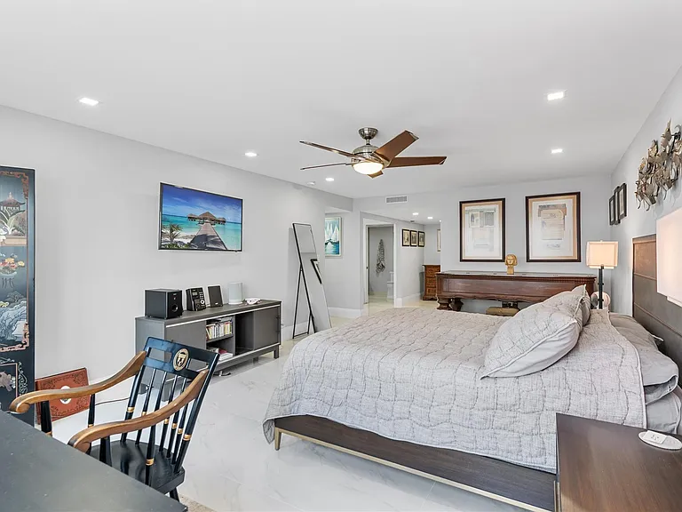 3900 Galt Ocean Dr #317 — Photo 30