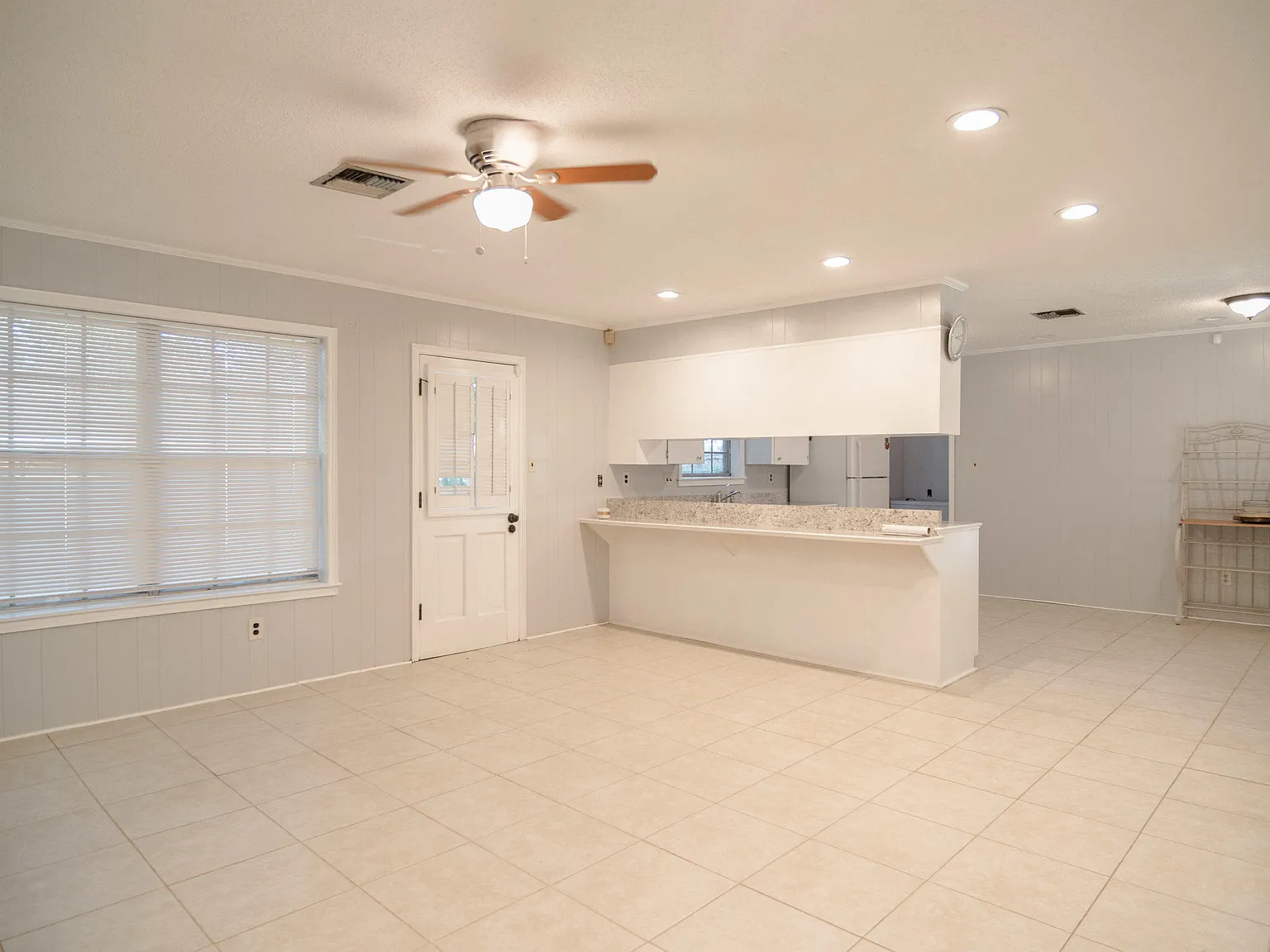 3 bed, 1678 sqft, $1,695 — Photo 3