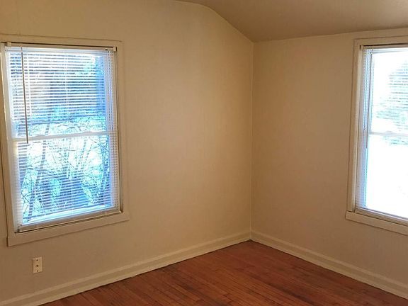 2nd image of 415 W Chambers St #C