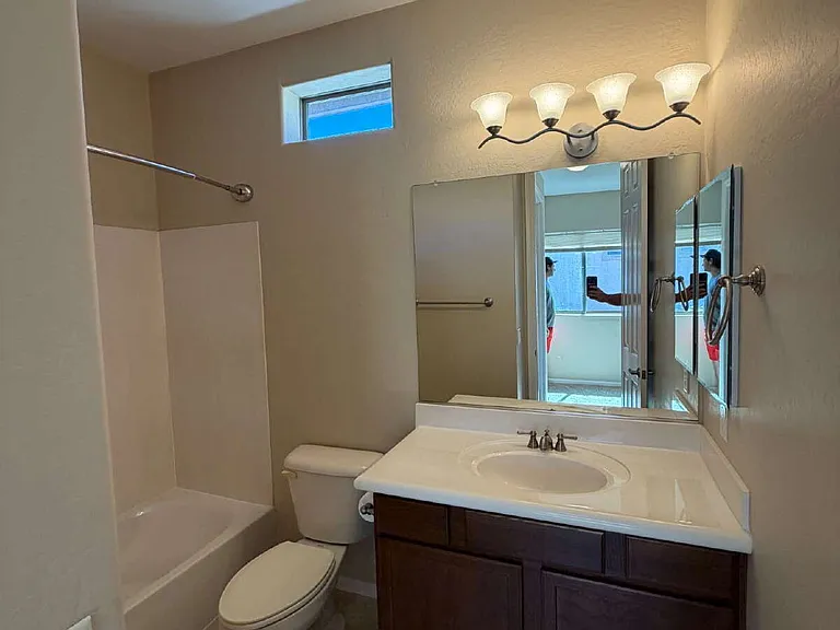 5621 E Adrian Ave — Photo 27