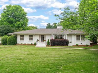 2468 Shades Crest Rd, Vestavia Hills, AL 35216