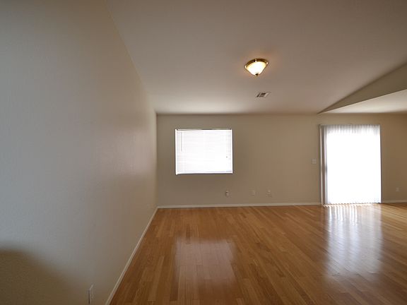 3rd image of 3024 Shady Garden Ct