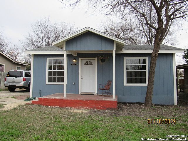 1st image of 210 Rosabell St