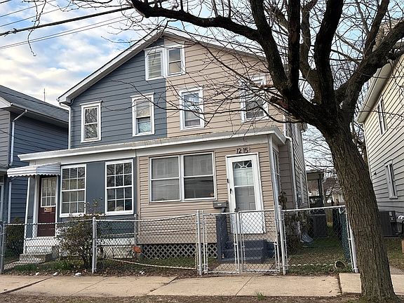 2nd image of 1215 William St