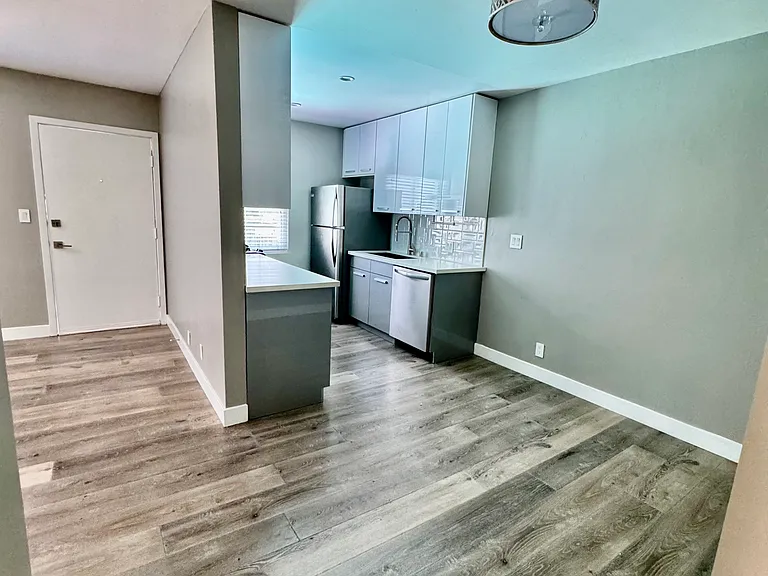 5427 Carlton Way #3 — Photo 10