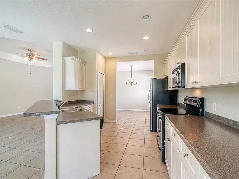 1424 Blue Horizon Cir — Photo 16