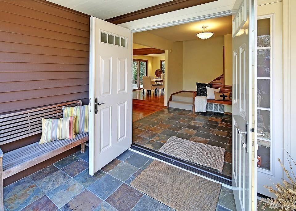 1st image of 2551 Medina Cir