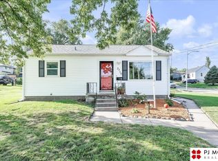 3719 Gold St, Omaha, NE 68105