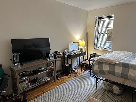 5th image of 418 E 83rd St APT 2D