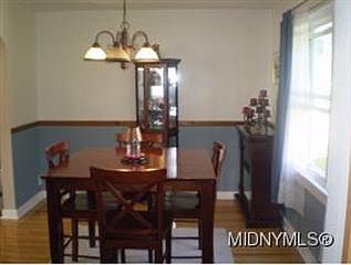 3rd image of 12 Roosevelt Dr