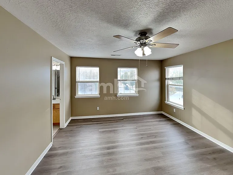 4047 E Ofallons Way — Photo 9