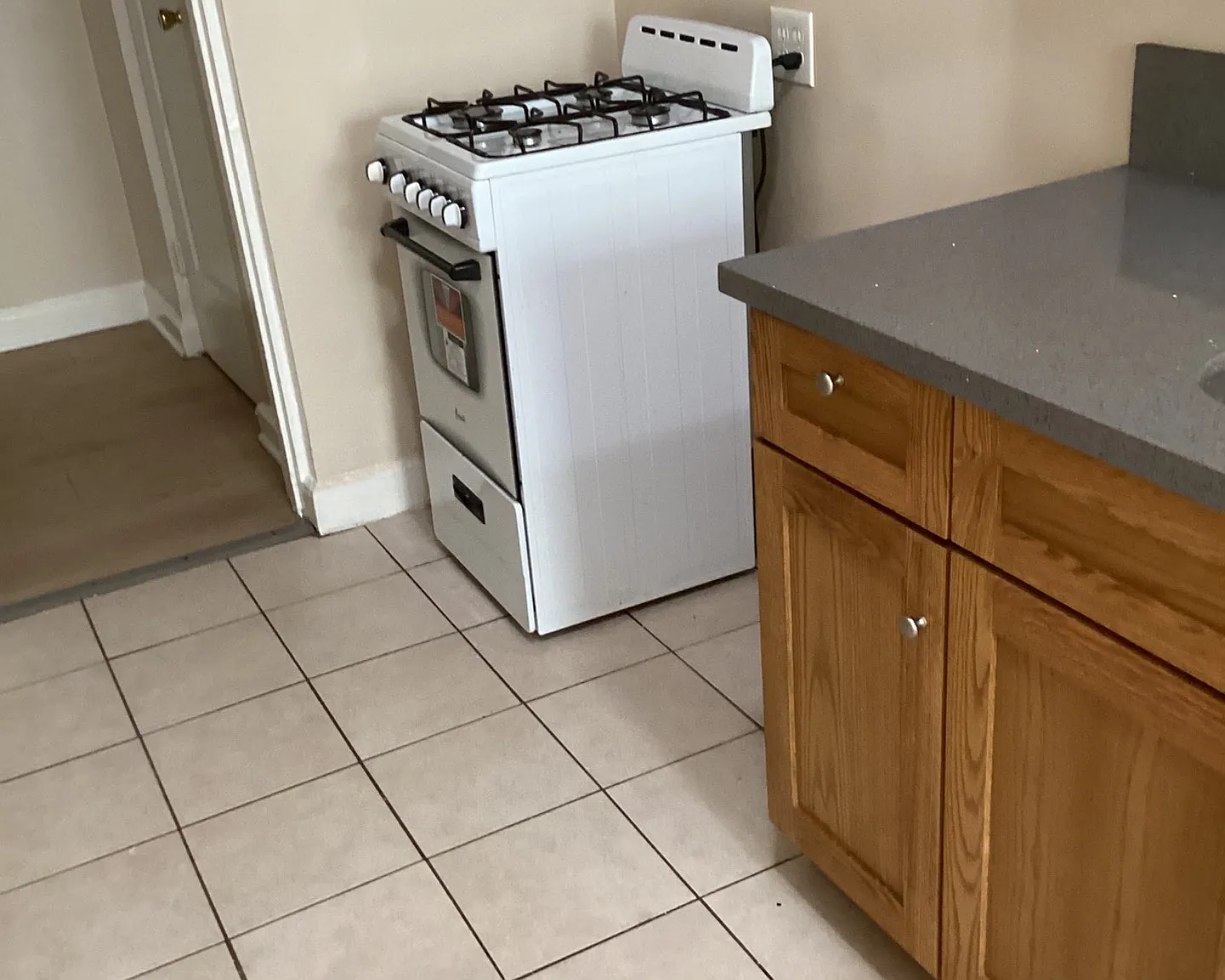 1835 Wilcox Ave — Photo 1