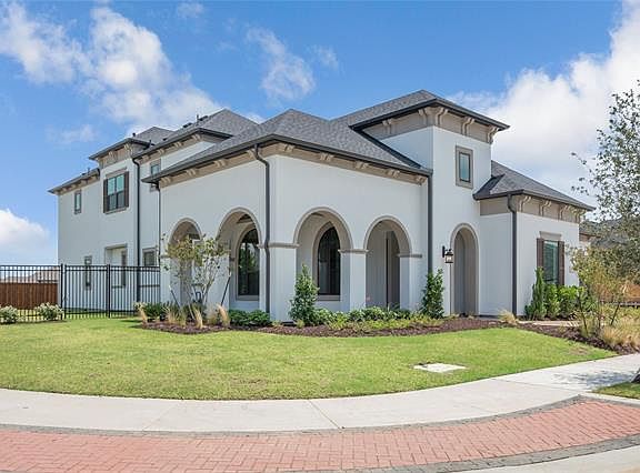 2nd image of 4715 Cypress Thorn Dr