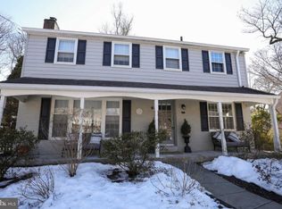 17 Morris Cir, Wayne, PA 19087