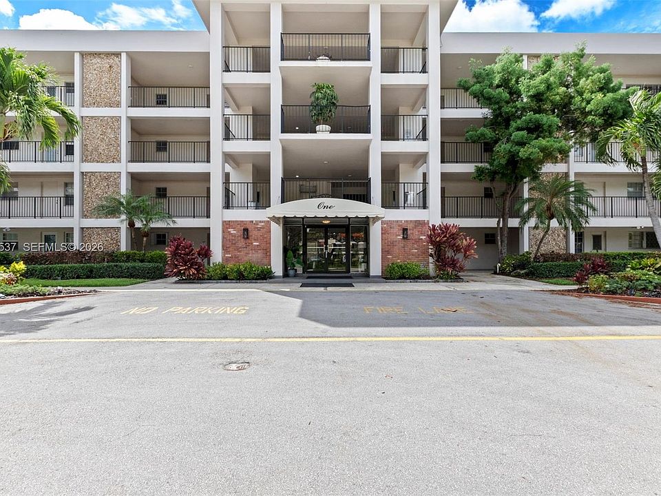 1st image of 2800 N Palm Aire Dr APT 405