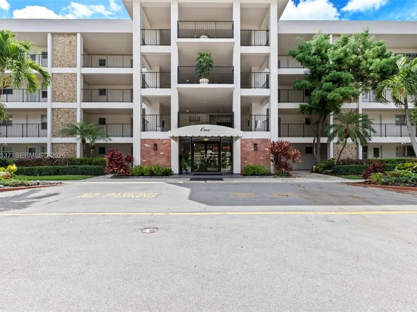 2800 N Palm Aire Dr APT 405, Pompano Beach, FL 33069