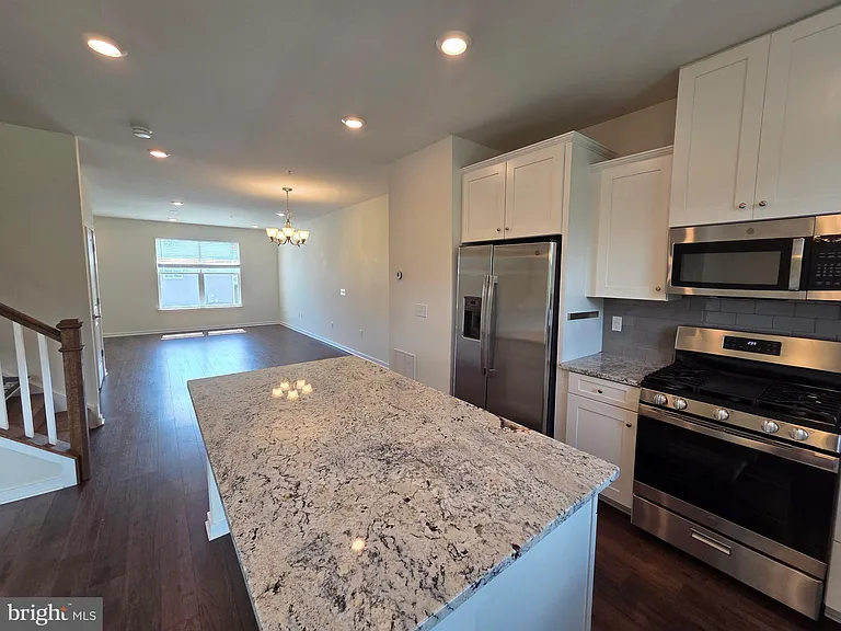 1802 Boulder Dr — Photo 8