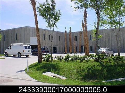 1st image of 525 2nd St SW