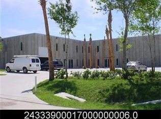 525 2nd St SW, Vero Beach, FL 32962