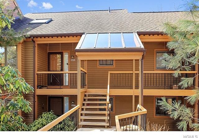 1st image of 1706 Eagle Bay Dr #1706