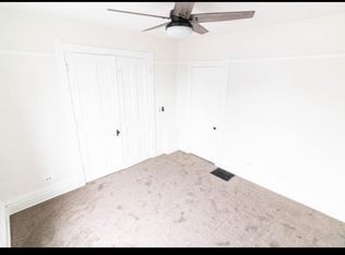 3 N Liberty St, Elgin, IL 60120