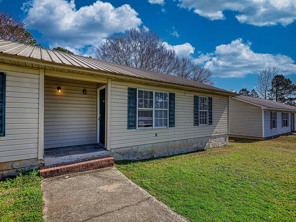 1st image of 2317 Laura Ct NE