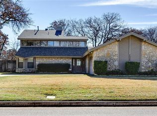 7320 Londonderry Dr, North Richland Hills, TX 76182