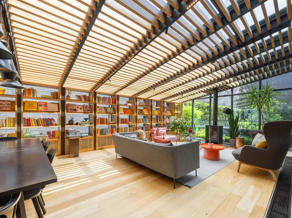 547 West 47th Street image 14 of 29