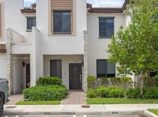 21442 NE 3rd Pl, Miami, FL 33179