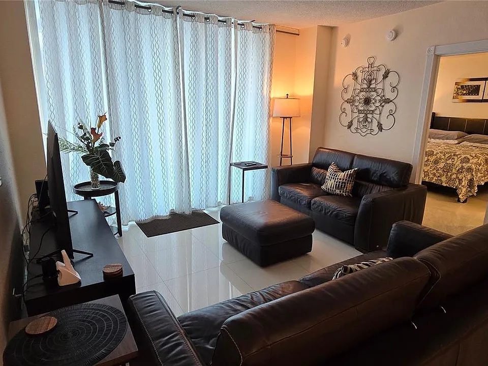 4001 S Ocean Dr #4J