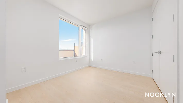 Rented by Nooklyn NYC LLC | media 25