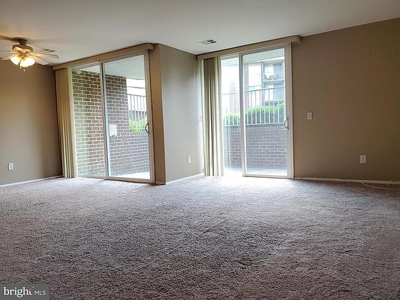 4th image of 10218 Prince Pl APT 10-T6