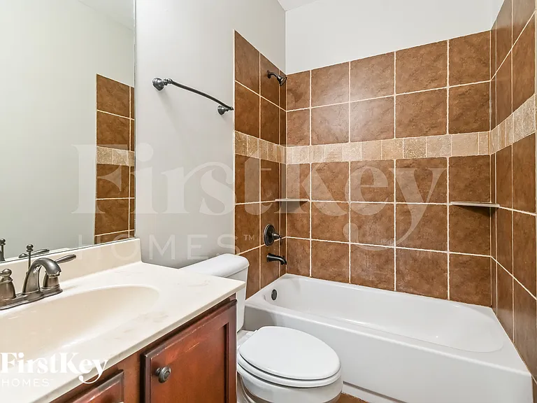 10258 Evening Hill Dr — Photo 14