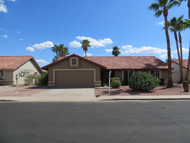 5527 E Enrose St — Photo 3