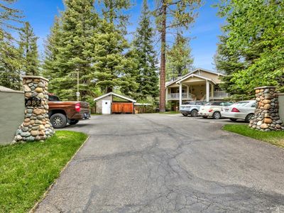681 Eloise Ave APT 3, South Lake Tahoe, CA, 96150