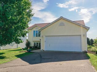 1801 Faribault Ct, Shakopee, MN 55379