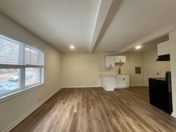 2 Easy St, Taylors, SC 29687