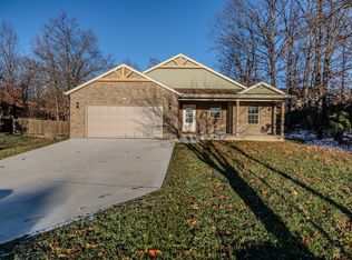 1560 Lacy Spring Drive, Marshfield, MO 65706