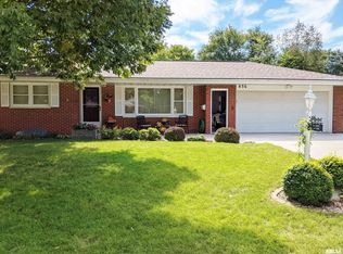 836 E Dunne St, Morton, IL 61550