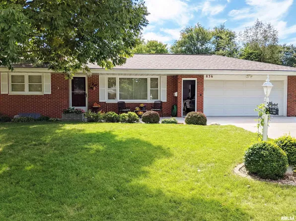 836 E Dunne St, Morton, IL 61550