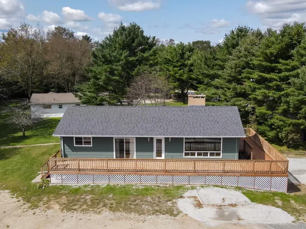 11 Dorey Park Rd, Chester, NS B0J 2E0