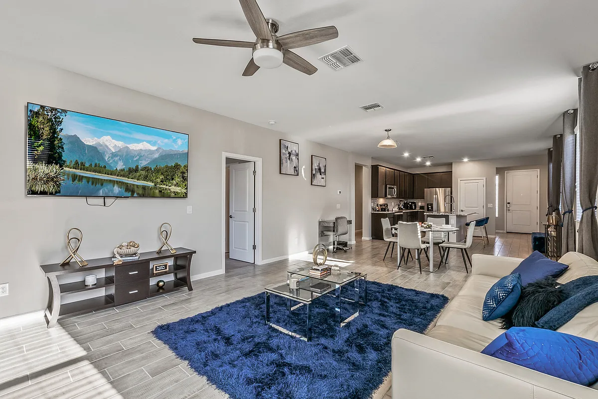 Building Photo - 17352 W Paraiso Ln